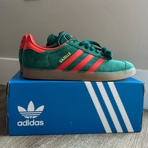 Adidas Gazelle Green MENS 6/WOMENS 7.5